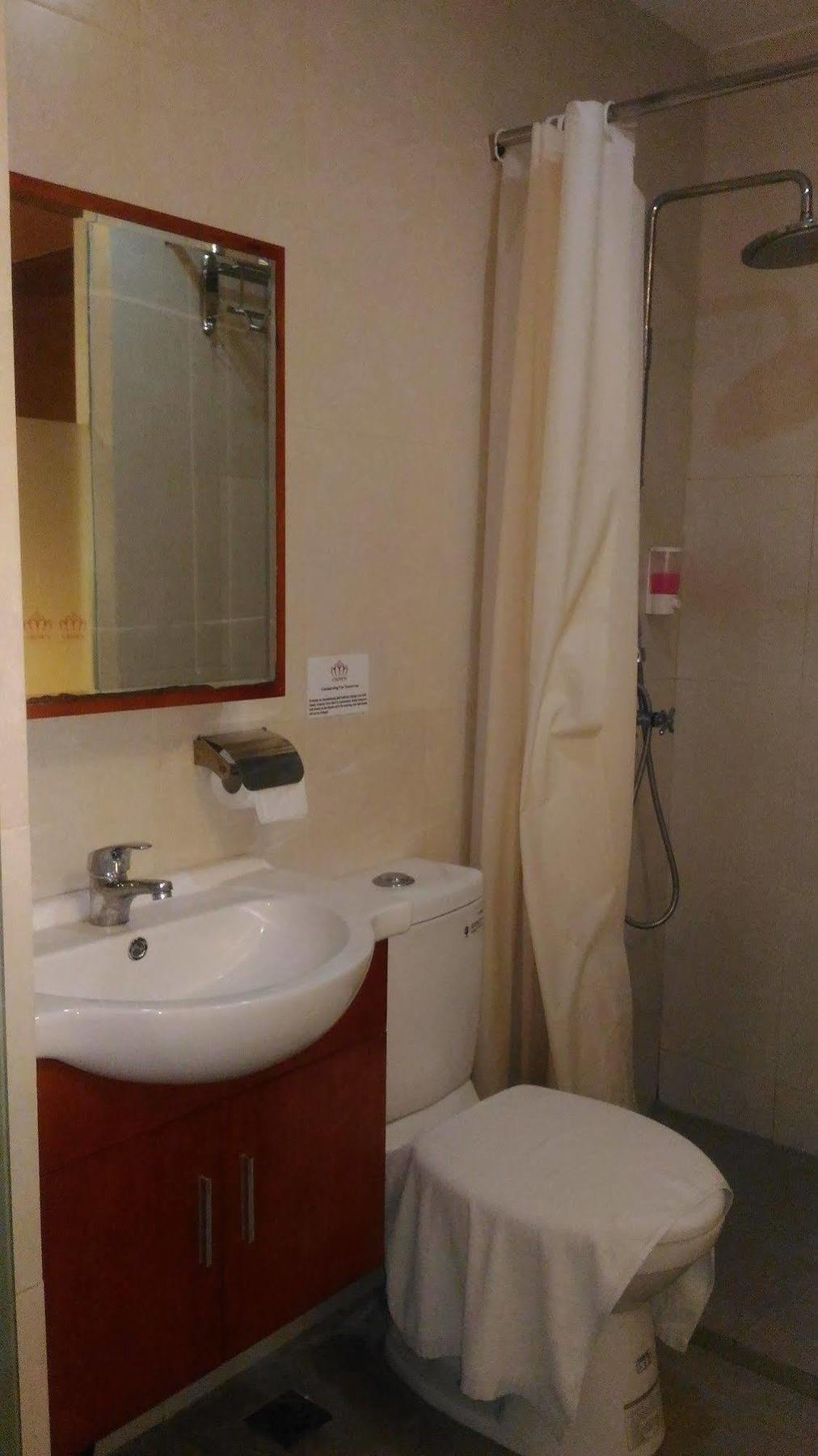 The Crown Borneo Hotel Kota Kinabalu Eksteriør billede
