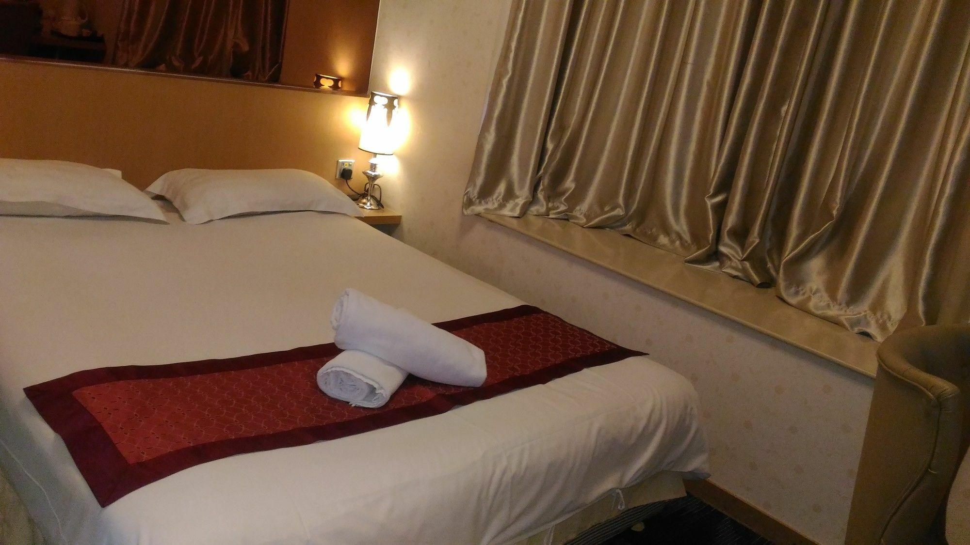 The Crown Borneo Hotel Kota Kinabalu Eksteriør billede